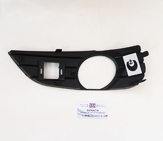 Рамка птф правая Geely MK Cross 1018006114-01